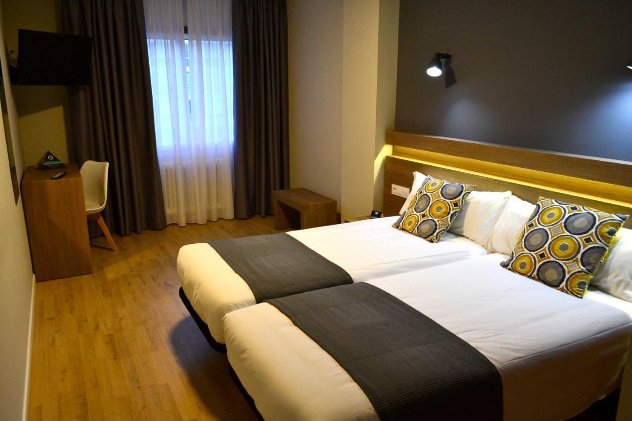 Hotel Alda Estacion Pontevedra Bagian luar foto